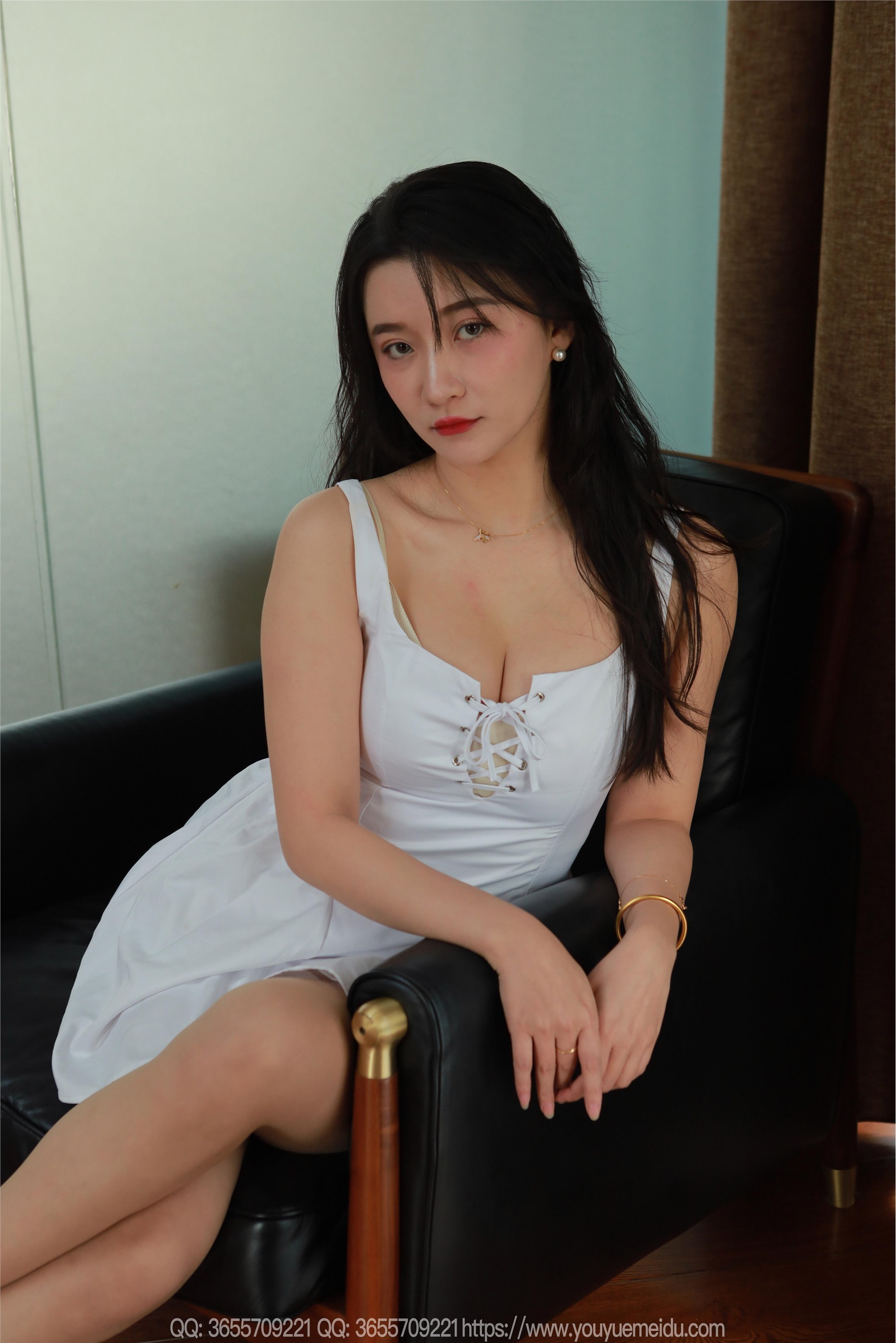 IESS异思趣向  2025.03.12 丝享家 1999 秋秋《低胸白裙（上）》